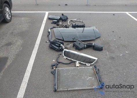 2016 Chrysler Town & Country Touring-L Anniversary Edition from USA, damaged, VIN 2C4RC1CG1GR150423